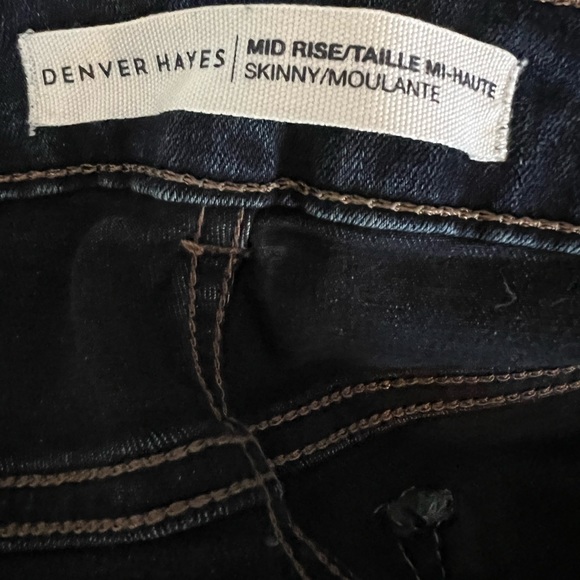 Denver Hayes Mid Rise Skinny - Picture 3 of 5